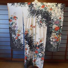 (綾瀬駅)正絹振り袖　白黒