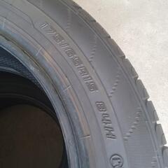 2022年製　ノーマルタイヤ　DUNLOP　175/65R15