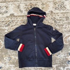 モンクレール購入　キッズ130cm フーディ　パーカー　かなり美品　購入5万
