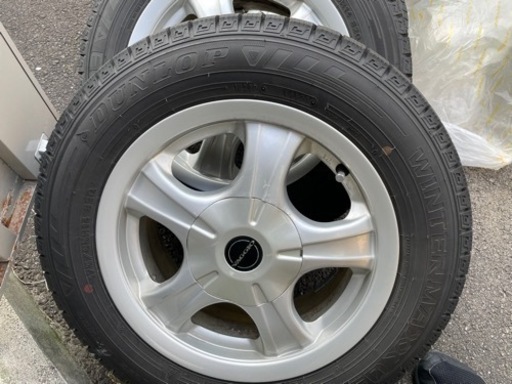 スタッドレスタイヤアルミホイール付タイヤ製造日2021年41週