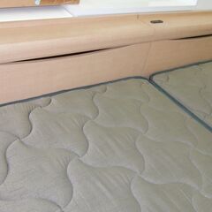 R221 高級 France Bed 縦と横開き跳ね上げ シングルベッド2台セット、美品