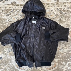 試着のみの新品！ 140cm Burberry バーバリー 最高にカッコいい
