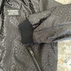 試着のみの新品！ 140cm Burberry バーバリー 最高にカッコいい