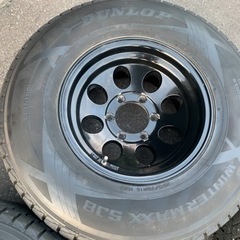 DUNLOP スタッドレスタイヤ　265/70R15 ホイール　４本セット