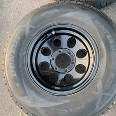 DUNLOP スタッドレスタイヤ　265/70R15 ホイール　４本セット