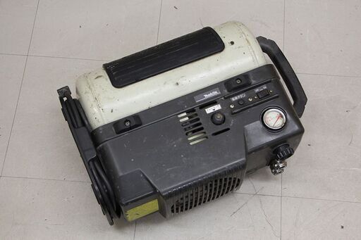 makita マキタ AC7011 常圧エア-コンプレッサー 訳あり (D4605axwY)