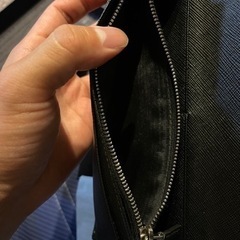 本日問い合わせなければ終了します　PRADA 長財布　メンズ！　　超美品！！