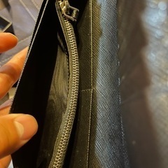 本日問い合わせなければ終了します　PRADA 長財布　メンズ！　　超美品！！