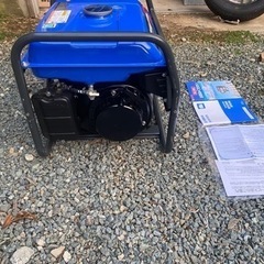 発電機　ヤマハ　YAMAHA 2300Ｗ　新品同様