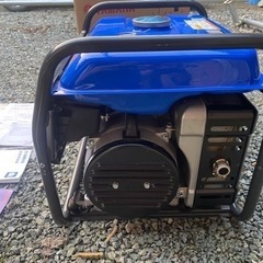 発電機　ヤマハ　YAMAHA 2300Ｗ　新品同様