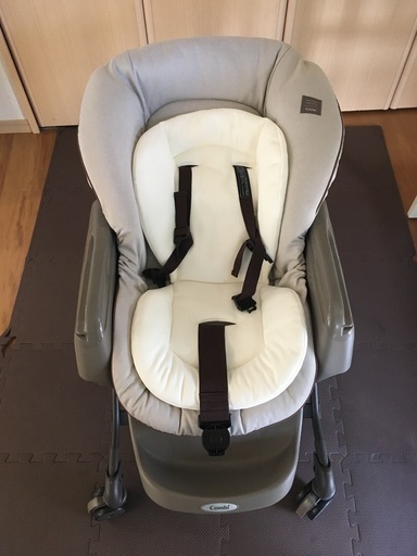 【ほぼ新品】ネムリラ　オートスイング