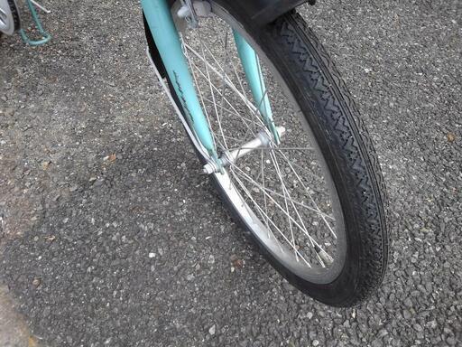 中古自転車2235 前後タイヤ新品! 折り畳み 20インチ 6段ギヤ 中古自転車2235 前後タイヤ新品! 折り畳み 20インチ 6段ギヤ