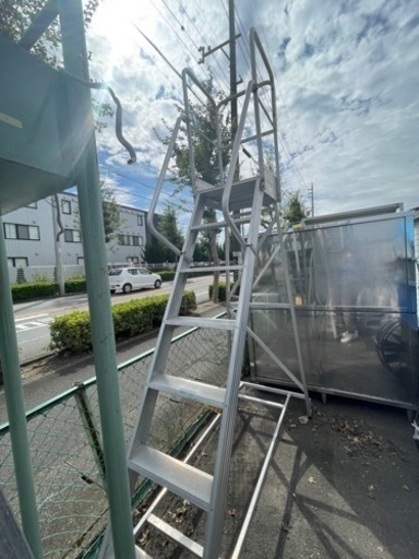 長谷川工業 作業台ライトステップ 作業用踏台 高さ2.1m DA-201 中古