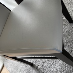 ダイニングテーブル　椅子4つセット！