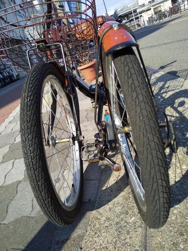 ♪ジモティー特価♪お買い物に便利な前カゴ＋シマノ製外装6段変速付き２０型折り畳み　中古自転車