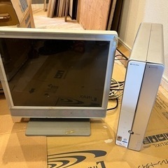 古いデスクトップパソコン HITACHI Prius