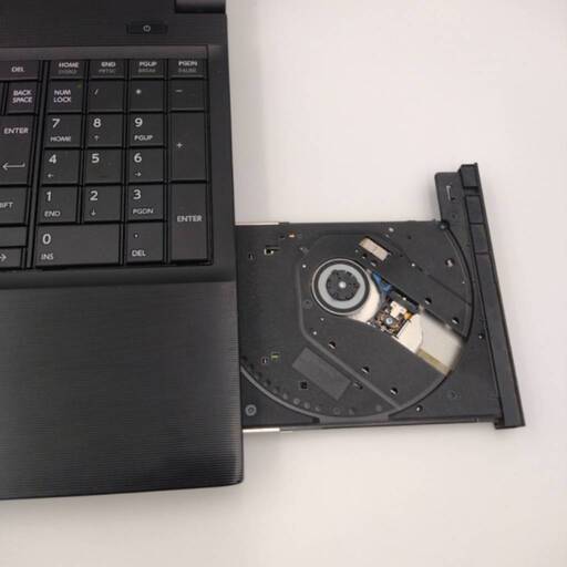 東芝 第3世代Core i5搭載 メモリ8G SSD240G CD/DVD Wifi対応 15.6