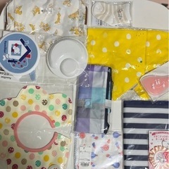 ベビー用品　おまとめ　スタイ3枚など