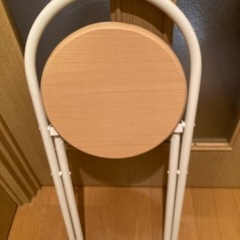 折り畳みパイプ椅子