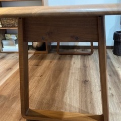 大幅値下　ウォルナット　ダイニングテーブル　無垢　北欧