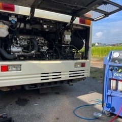 キャンピングカー　バス　トラック　特殊車両　エアコン修理