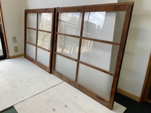 B　窓　ガラス　建具　古民家　レトロ　アンティーク  ジャンク