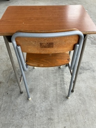 値下げ　懐かしい　学校用机と椅子②