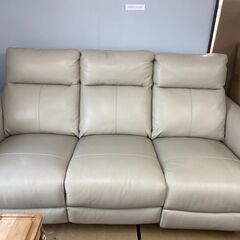 【店頭引き取り限定】Gilman Creek Furniture 電動 革製リクライニングソファ