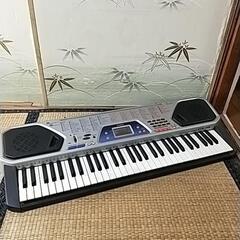 CASIO　電子キーボード　ピアノ