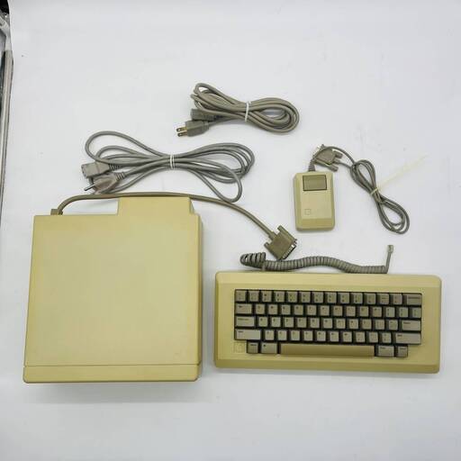 Macintosh Plus M0001A マッキントッシュ　パソコン キーボード　ハードディスク Macintosh Plus M0001A マッキントッシュ パソコン キーボード