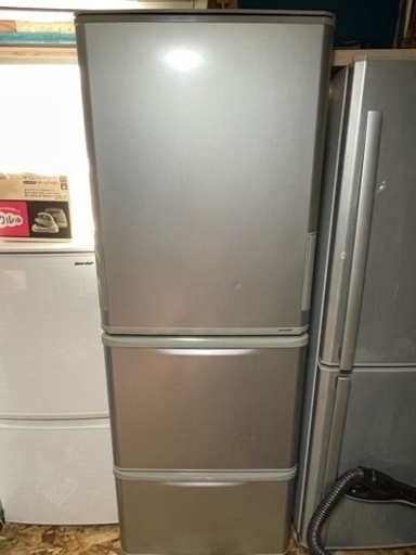 冷蔵庫　シャープ SJ-W351C-S 350　２０１７年　美品