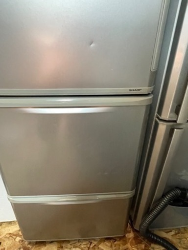 冷蔵庫 シャープ SJ-W351C-S 350 ２０１７年 美品 | viva.ba