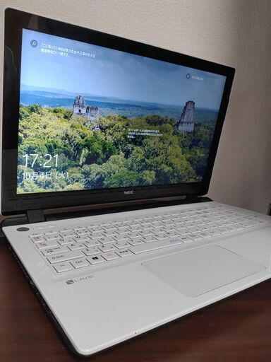 綺麗 NEC　高速SSD120G搭載　メモリ4G CD/DVD/読み書き　カメラ内蔵　大画面15.6インチ　軽量薄型スリムモデル　カメラ内蔵　USB3.0 Wifi対応