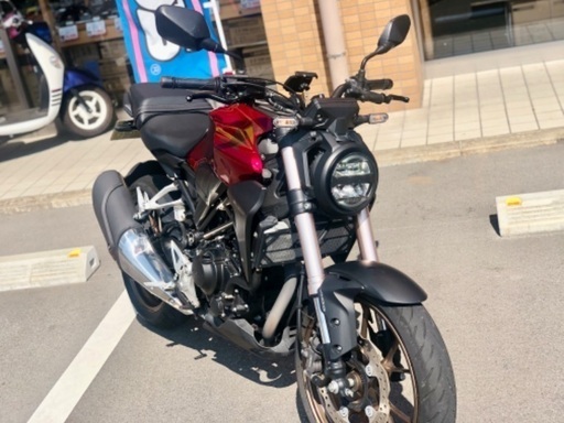 ※お話中【交換・下取可】　ホンダ CB250R  現行型✨ 新車ワンオーナー 低走行車両‼️ 取説/記録簿/スペアキー完備✨ 何と前後ABS装備車‼️ 自賠責2年付です 整備済　即乗りOK この機会に最新車両いかがでしょう⁉️　燃費良好⛽️ 通勤や通学にも‼️ 格安にて