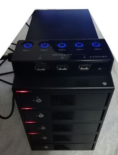 5台のハードディスクを搭載可能な外付けHDDケース(ＨＤＤ無)