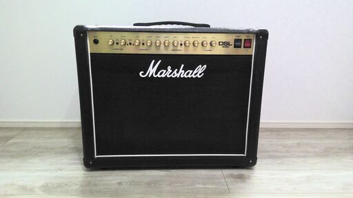 超美品　どこよりも安心！正規代理店ヤマハ本社でメンテ済み　真空管新品　Marshall　マーシャル　名機DSL40C　価格相談に応じます