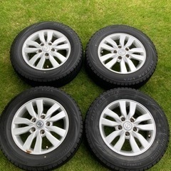 セレナ純正ホイール＋スタッドレスタイヤ　BLIZZAK VRX 