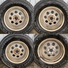 TJラングラー　タイヤ 275/65R17 & ホイール　PCD114.3 5穴　8J -15 