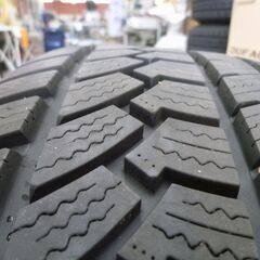 アルミ付き スタッドレスタイヤ4本セット  HIFLY Win-turi212 215/55R17 2021年製 17×7J 5×114,3 オフセット38  中古 苫小牧西店