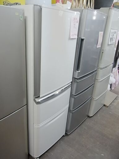 セール中につき、通常特価39,578円より10,000円引きの29,578円!　三菱　ノンフロン冷凍冷蔵庫　MR-C34Z-W　335L　3ドア冷蔵庫　2015年製　白　ホワイト　自動製氷機能