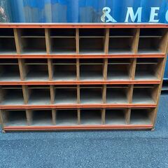 宇都宮でオシャレな家具を探すなら『オトワリバース！』ヴィンテージ下駄箱 下駄箱 ブラウン 収納棚 飾り棚 中古品