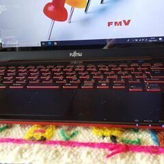 ②Fujitsu FMV LifeBook UH75/H Core i5