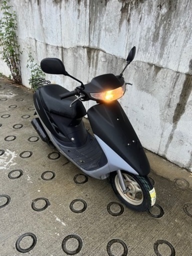 大人気セール‼️バッテリー新品❗️前後タイヤ新品❗️嬉しいシート張り替え済み✨️ オイル満タン補充♪ 人気急上昇中⤴︎︎︎ マットブラック スーパーディオ✴