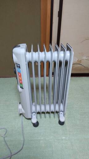 De'Longhi (デロンギ) オイルヒーター HJ0812 電気ヒーター デロンギ