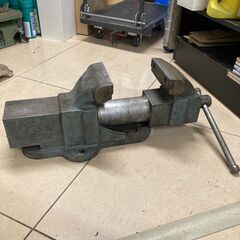 【中古】【動作OK】【店頭引取限定】メーカー不明 ベンチバイス 口幅150ｍｍ 11000円（税込）