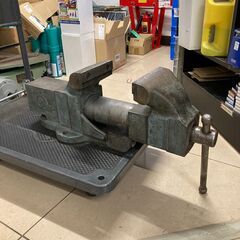 【中古】【動作OK】【店頭引取限定】メーカー不明 ベンチバイス 口幅150ｍｍ 11000円（税込）
