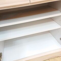 中村敬木工 カップボード 食器棚 キャビネット ハニーホワイト 木目模様 棚板可動式 4枚扉 引出し2個■横幅60cm×奥行40cm×高さ148cm■近隣配送無料 買取帝国 朝霞店