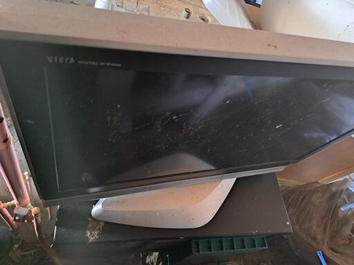 ジャンク品  37型