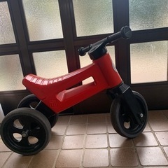幼児　三輪車