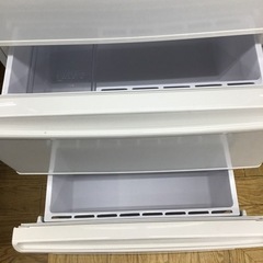 J-23【ご来店頂ける方限定】AQUAの3ドア冷凍冷蔵庫です